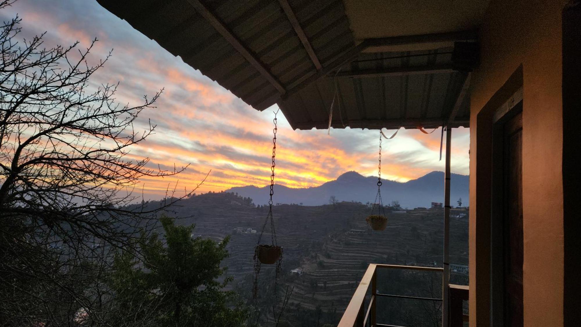 Neelkanth Retreat Mukteshwar Ngoại thất bức ảnh