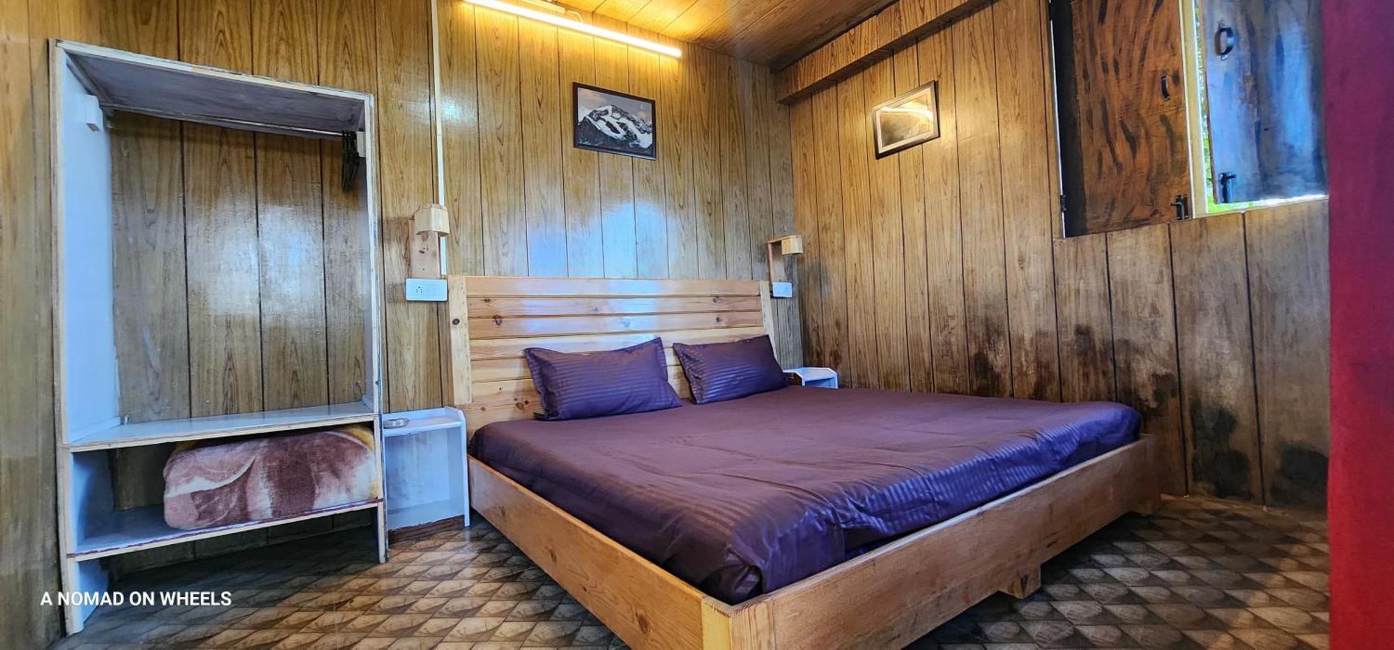 Neelkanth Retreat Mukteshwar Phòng bức ảnh